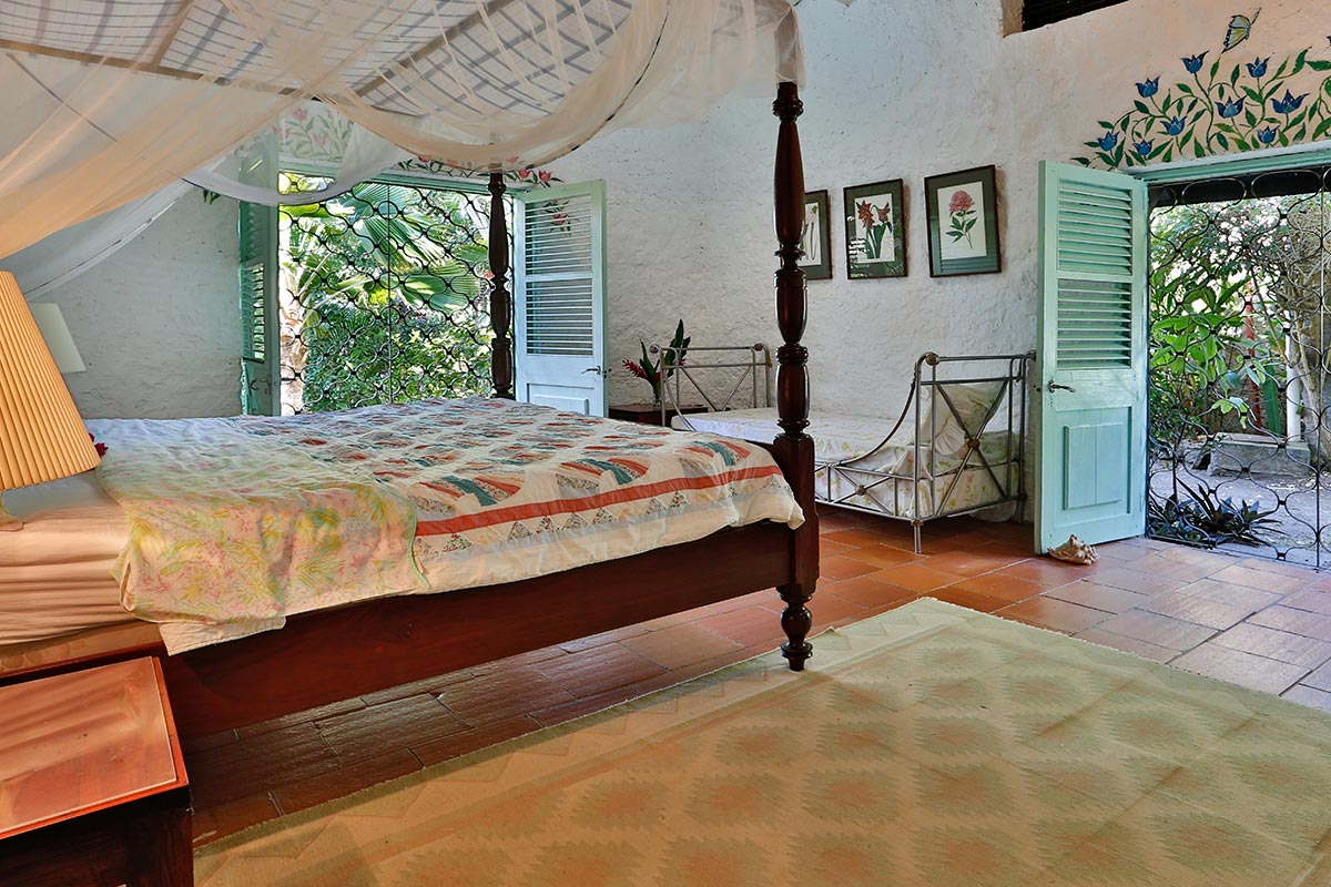 Mango Point Villa Master Bedroom No. 2